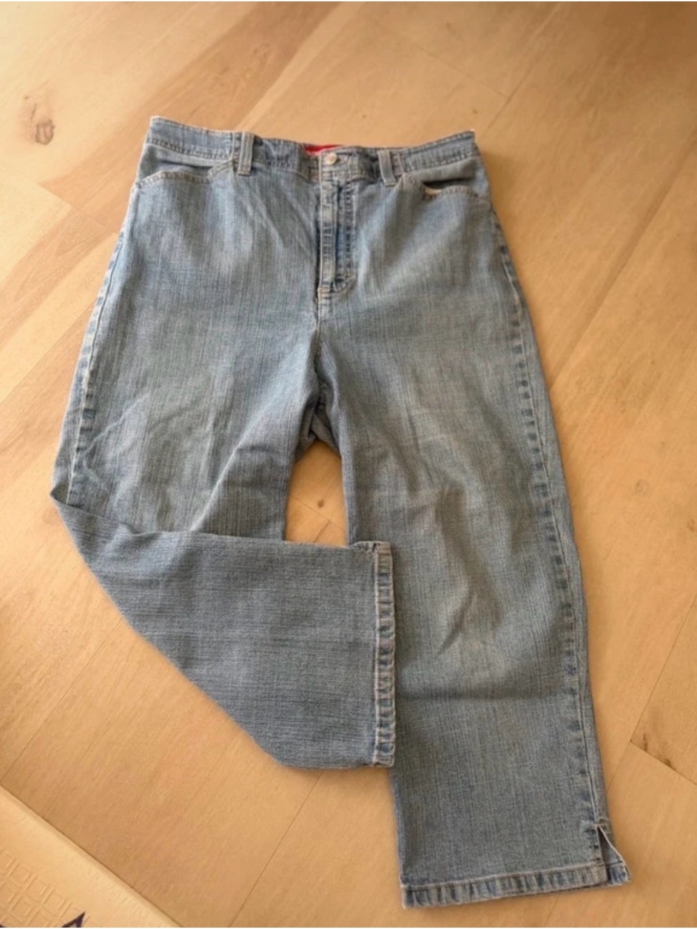 Gloria Vanderbilt Women’s Vintage Light Blue Cropped Capri’s Blue Size 10 Y2K